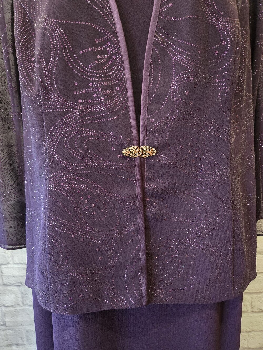 💜 R&M Richards Purple Formal Dress & Sheer Jacket Set – Size 22WP - Picture 4 of 13